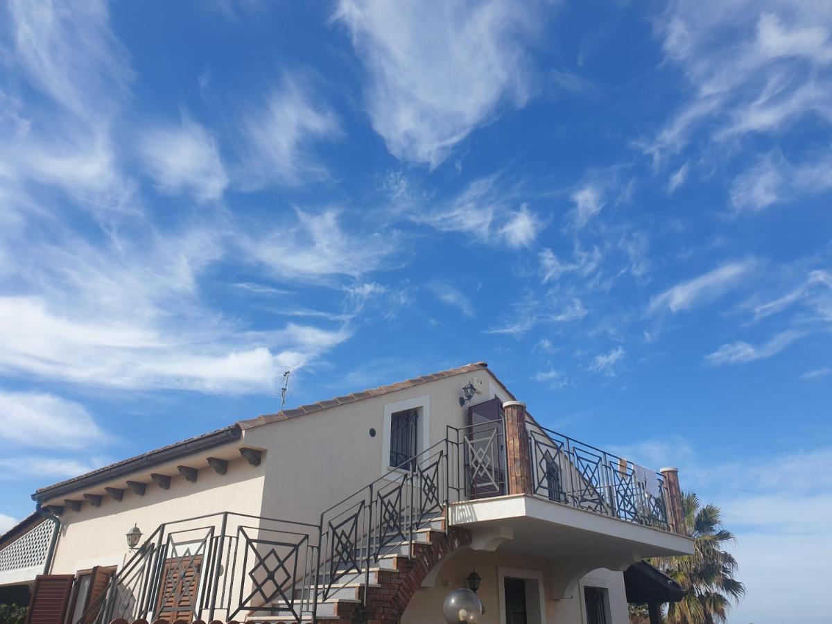 Villa Amare Campofelice Di Roccella Exteriör bild